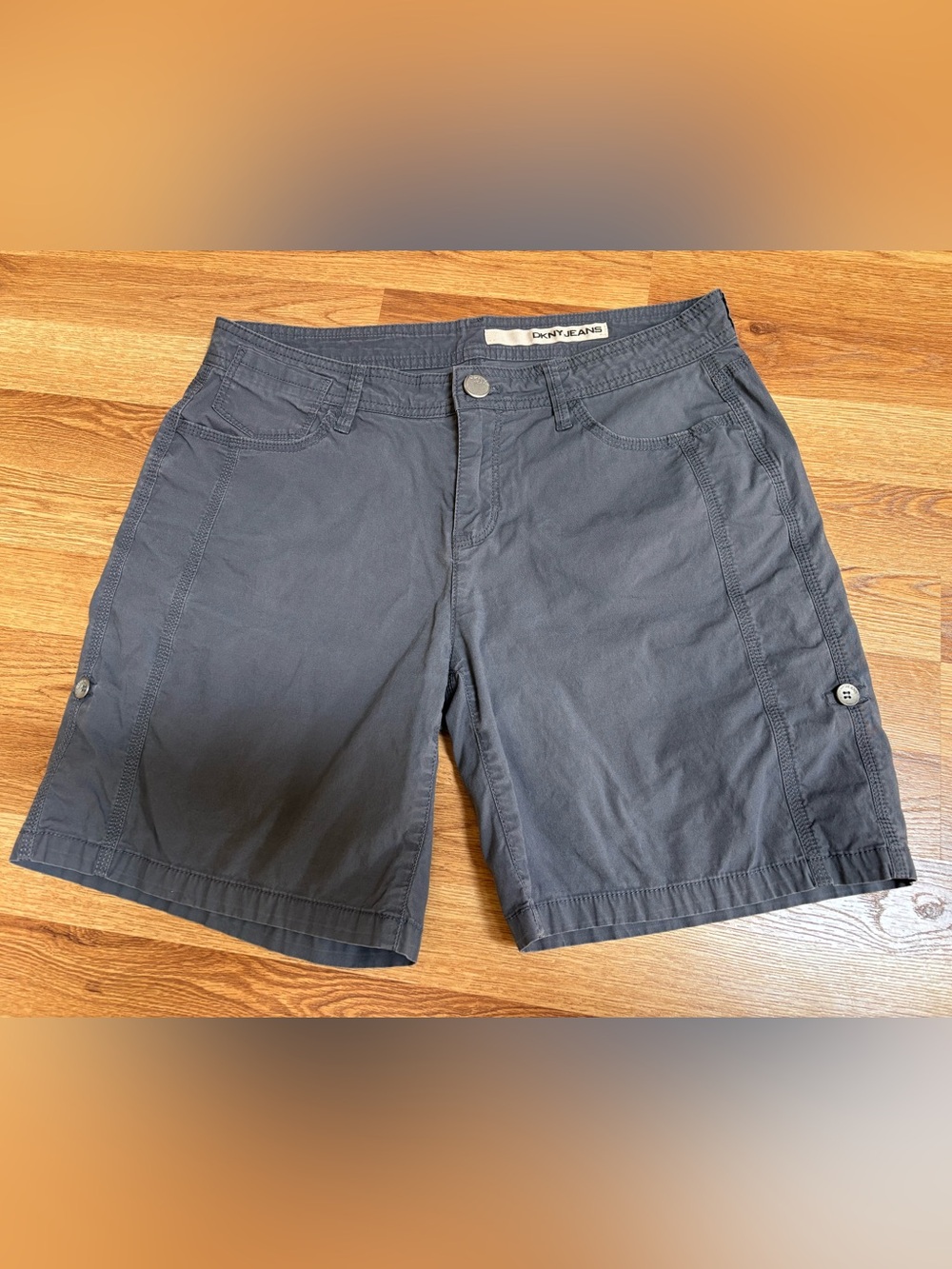 DKNY Jeans Gray Roll Tab Shorts Size 8 Cotton & Spandex Mid Length Shorts